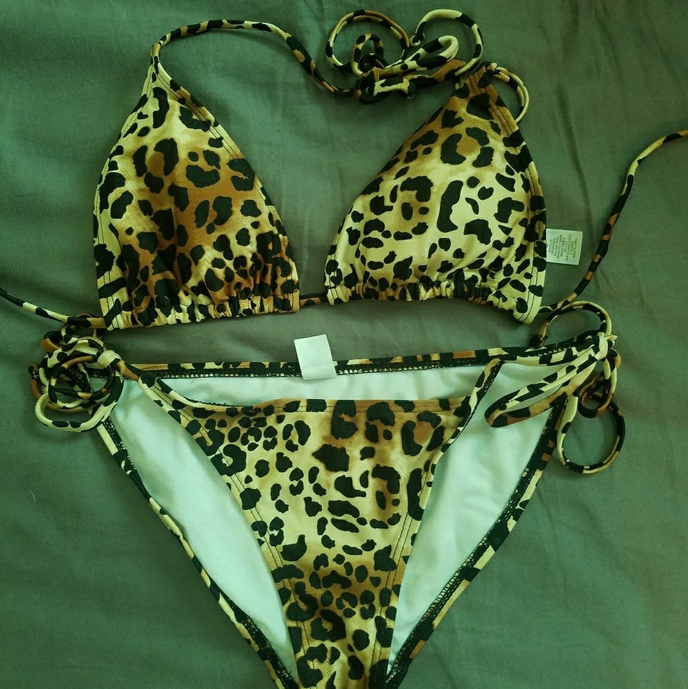 Swim suit